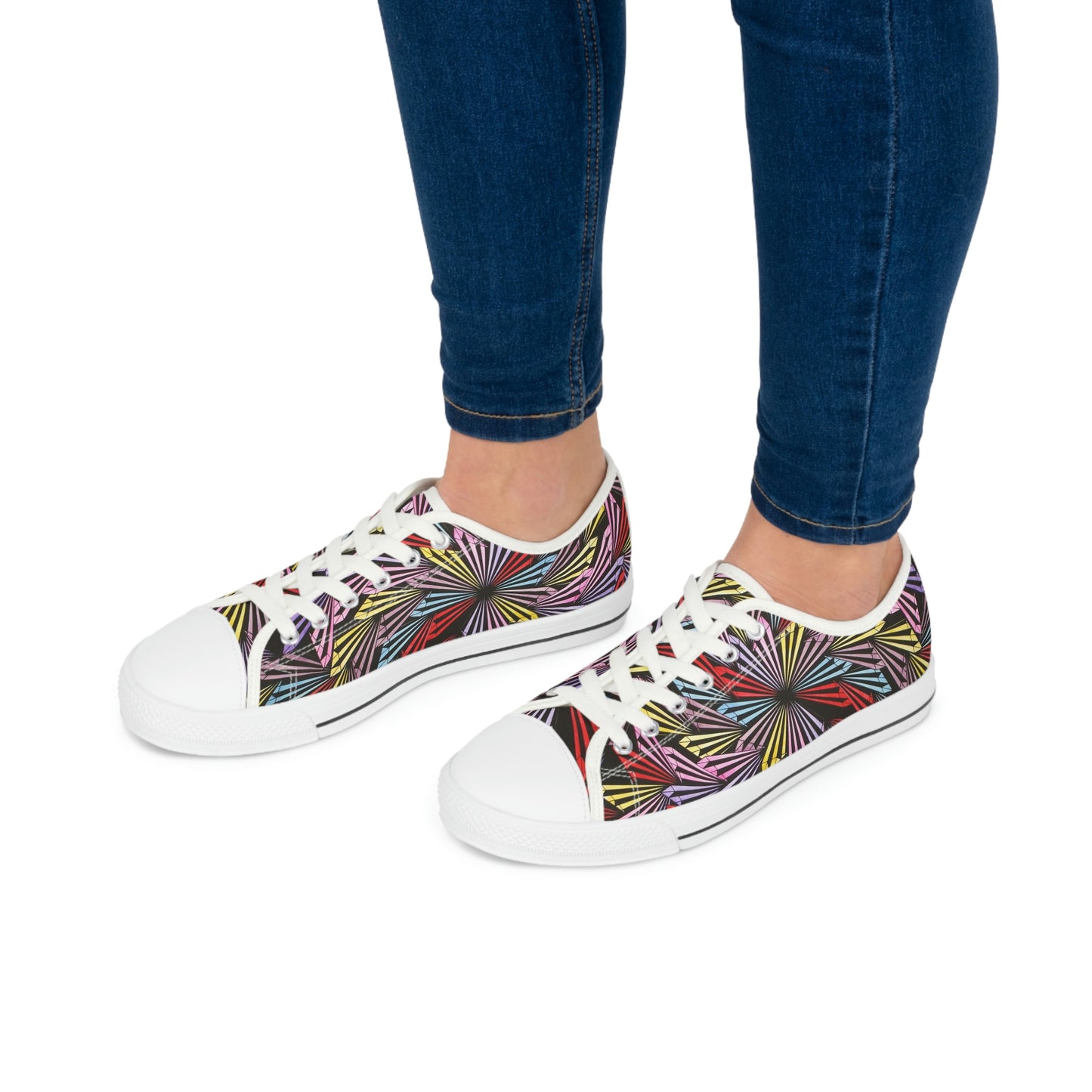 PINWHEEL Women's Low Top Sneakers